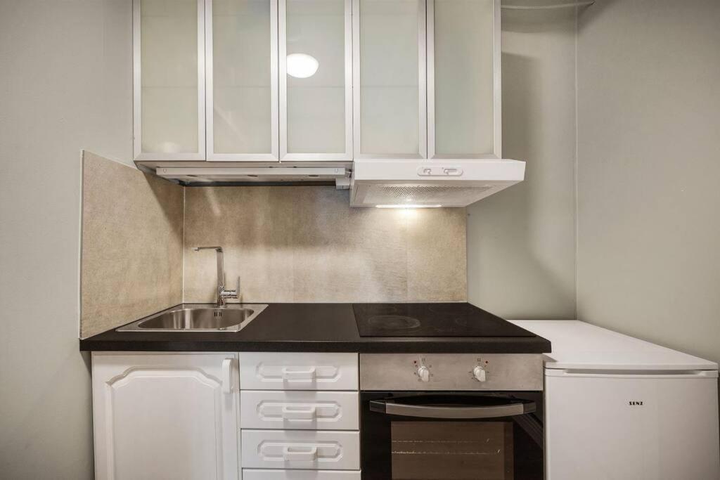 Dinbnb Homes I 4-Bedroom Historical House In Romantic Surroundings เบอร์เกน ภายนอก รูปภาพ
