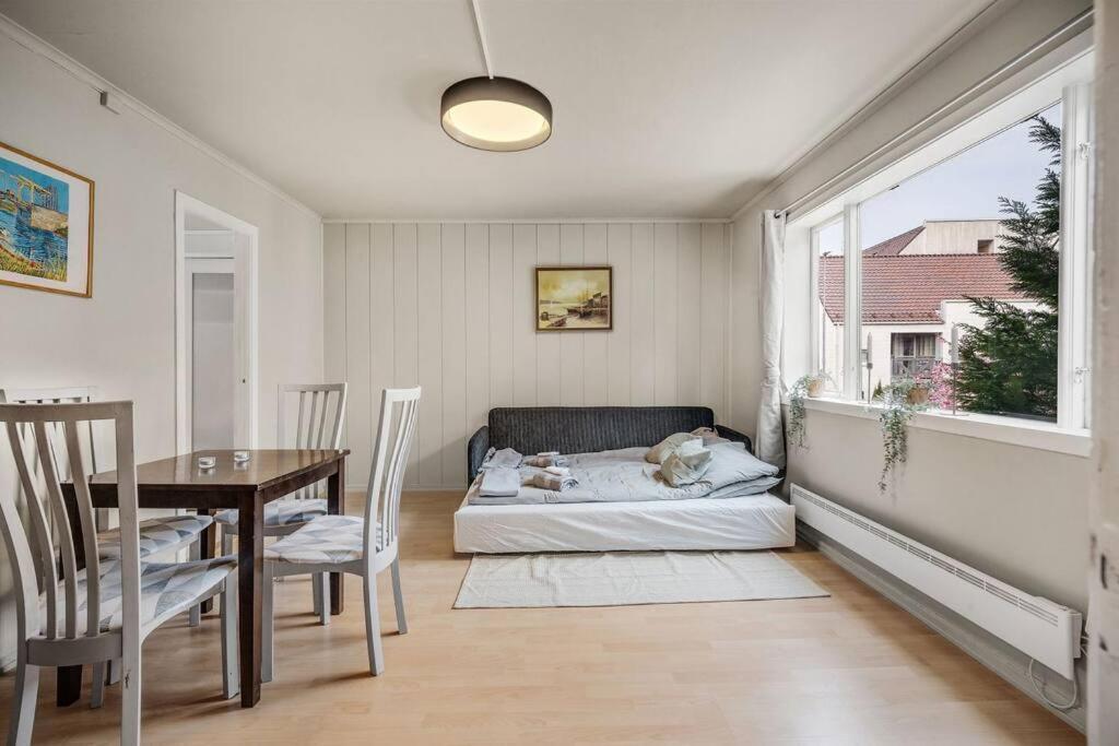 Dinbnb Homes I 4-Bedroom Historical House In Romantic Surroundings เบอร์เกน ภายนอก รูปภาพ