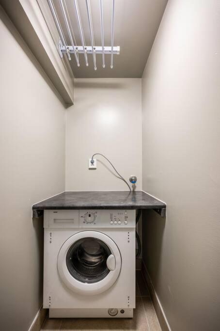 Dinbnb Homes I 4-Bedroom Historical House In Romantic Surroundings เบอร์เกน ภายนอก รูปภาพ
